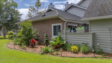 Well maintained single story townhome with a garage  within on Shadowmoss Plantation Golf Club in South Carolina - for sale on GolfHomes.com, golf home, golf lot