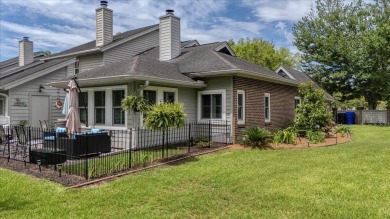 Well maintained single story townhome with a garage  within on Shadowmoss Plantation Golf Club in South Carolina - for sale on GolfHomes.com, golf home, golf lot