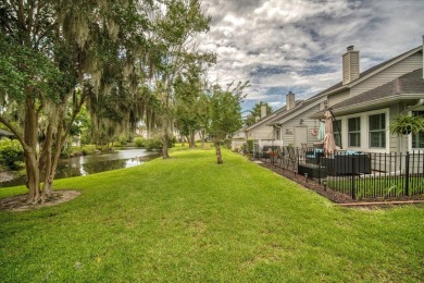 Well maintained single story townhome with a garage  within on Shadowmoss Plantation Golf Club in South Carolina - for sale on GolfHomes.com, golf home, golf lot