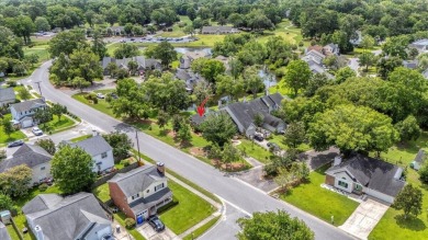 Well maintained single story townhome with a garage  within on Shadowmoss Plantation Golf Club in South Carolina - for sale on GolfHomes.com, golf home, golf lot