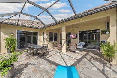 It's All About The View! Welcome Home Is How You'll Feel In This on Gateway Golf and Country Club in Florida - for sale on GolfHomes.com, golf home, golf lot