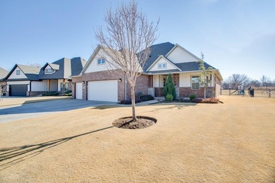 Beautiful 4 yr old Showcase Property!  Timeless appeal and the on Pheasant Run in Oklahoma - for sale on GolfHomes.com, golf home, golf lot