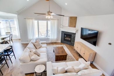 Beautiful 4 yr old Showcase Property!  Timeless appeal and the on Pheasant Run in Oklahoma - for sale on GolfHomes.com, golf home, golf lot