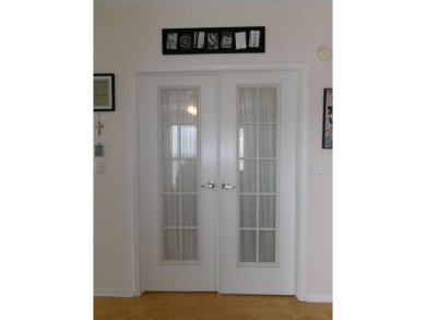 This lakefront beauty is loving maintained and super clean. With on Tomoka Oaks Golf and Country Club in Florida - for sale on GolfHomes.com, golf home, golf lot