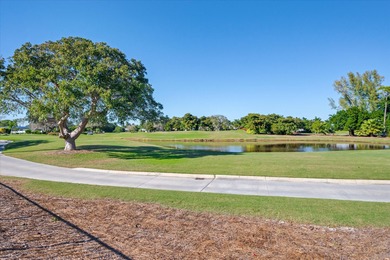Golf Course Living at Its Finest! This beautifully refreshed on Island Country Club in Florida - for sale on GolfHomes.com, golf home, golf lot