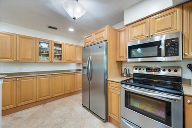 Golf Course Living at Its Finest! This beautifully refreshed on Island Country Club in Florida - for sale on GolfHomes.com, golf home, golf lot