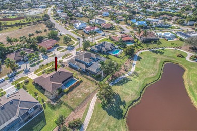 Golf Course Living at Its Finest! This beautifully refreshed on Island Country Club in Florida - for sale on GolfHomes.com, golf home, golf lot