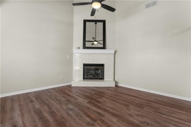 Beautifully Updated Home on the Golf Course and Across from the on Lakewood Oaks Golf Club, Ltd. in Missouri - for sale on GolfHomes.com, golf home, golf lot