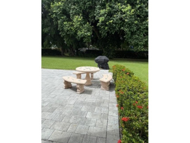 Very desirable 1st floor corner unit with newer kitchen (shaker on Hillsboro Pines Golf in Florida - for sale on GolfHomes.com, golf home, golf lot