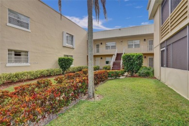 Beautifully updated 1st-floor 2-bedroom, 2-bath condo in Kings on Kings Point Golf -Flanders Way in Florida - for sale on GolfHomes.com, golf home, golf lot