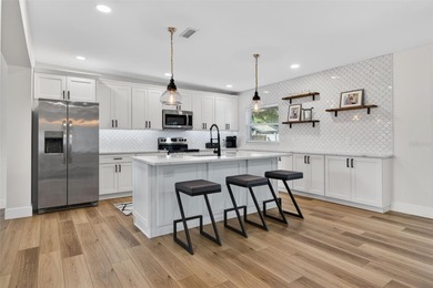 Wake up to bright Florida mornings in this inviting Belleair on Belleview Biltmore Golf Club in Florida - for sale on GolfHomes.com, golf home, golf lot