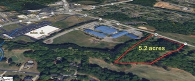 GREAT LOCATION!!!! 5.2 level acres close to the intersection of on River Falls Plantation in South Carolina - for sale on GolfHomes.com, golf home, golf lot