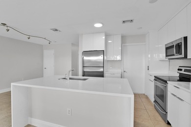 Spacious 3BR/2.5BA Townhome in Sought-After Green Cay Village! on Westchester Golf and Country Club in Florida - for sale on GolfHomes.com, golf home, golf lot