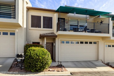 Beautifully updated townhome conveniently located near the golf on Prescott Golf and Country Club in Arizona - for sale on GolfHomes.com, golf home, golf lot