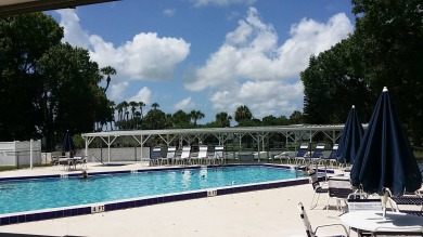 CHARMING COTTAGE HOME WITH PRIVATE BACK YARD! NEW VINYL PLANK on Vista Plantation Golf Club in Florida - for sale on GolfHomes.com, golf home, golf lot