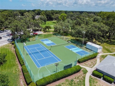 PRICE REDUCED...Seller is offering $5,000 in CONCESSIONS TO on Meadow Oaks Golf and Country Club in Florida - for sale on GolfHomes.com, golf home, golf lot