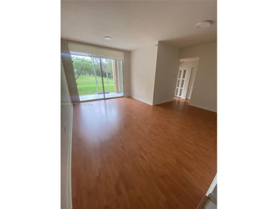 This stunning 1 bedroom, 1 bath condo offers 710 square feet of on Doral Golf Resort in Florida - for sale on GolfHomes.com, golf home, golf lot