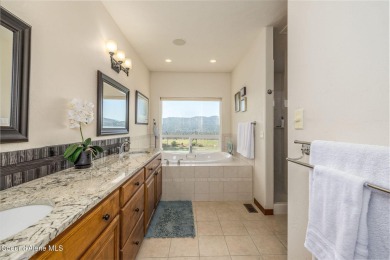 Don't miss this meticulously maintained 3 bed, 2.5 bath, 2,138 on The Highlands Golf Course, LLC in Idaho - for sale on GolfHomes.com, golf home, golf lot