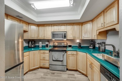 Don't miss this meticulously maintained 2 bed, 2 bath condo in on Mallards Landing Golf Course in Florida - for sale on GolfHomes.com, golf home, golf lot