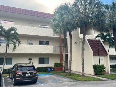 Welcome to this fully remodeled Condo located in the desired on Hollybrook Golf and Tennis Club  in Florida - for sale on GolfHomes.com, golf home, golf lot