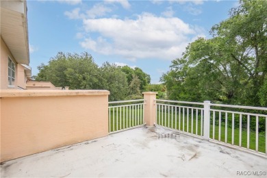 Beautifully remodeled 3-bedroom, 2-bath, 2-story end unit on LakeSide Country Club in Florida - for sale on GolfHomes.com, golf home, golf lot