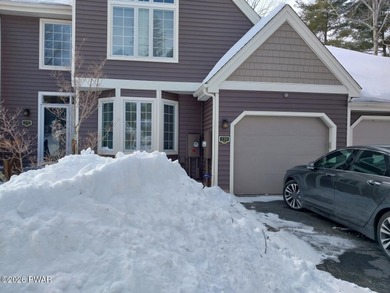 Beautifully Renovated Townhouse overlooking Woodloch Springs on Woodloch Springs Country Club in Pennsylvania - for sale on GolfHomes.com, golf home, golf lot