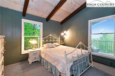 Location, acreage, privacy and room for all. That is what this on Beech Mountain Club in North Carolina - for sale on GolfHomes.com, golf home, golf lot
