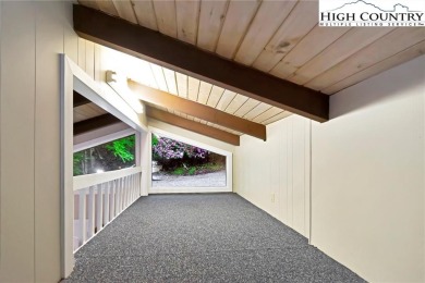 Location, acreage, privacy and room for all. That is what this on Beech Mountain Club in North Carolina - for sale on GolfHomes.com, golf home, golf lot