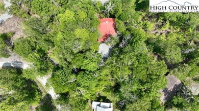 Location, acreage, privacy and room for all. That is what this on Beech Mountain Club in North Carolina - for sale on GolfHomes.com, golf home, golf lot