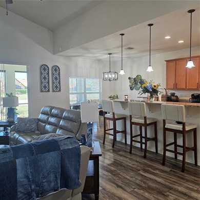 Are you looking for a move-in ready home? Well, you found it! on Lake Ashton Golf Club in Florida - for sale on GolfHomes.com, golf home, golf lot