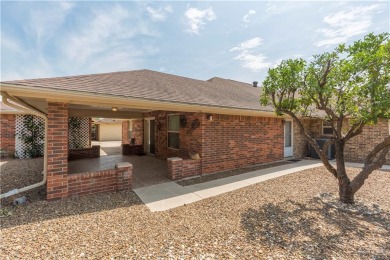A fantastic quiet 55+ community hideaway with easy access to the on Howling Trails Golf  in Texas - for sale on GolfHomes.com, golf home, golf lot