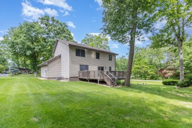 Beautiful 3 bed, 3 bath home situated in Lakes of the Four on Lakes of the Four Seasons Country Club in Indiana - for sale on GolfHomes.com, golf home, golf lot