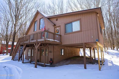Welcome to your perfect Pocono retreat! This charming on The Hideout Golf in Pennsylvania - for sale on GolfHomes.com, golf home, golf lot