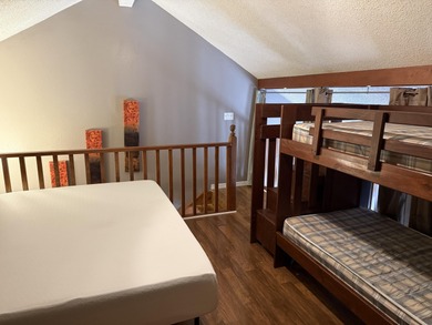 PRICED TO SELL QUICKLY! This charming 2 bedroom 2 bath condo on Pointe Royale Village Country Club in Missouri - for sale on GolfHomes.com, golf home, golf lot