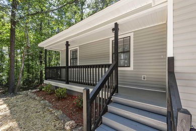 Don't miss your chance to own this beautifully updated 3BR/2BA on Golf Club of Macon in Georgia - for sale on GolfHomes.com, golf home, golf lot