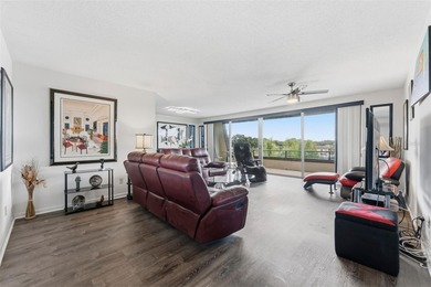 Welcome to Unit 44A at Brynnwood! This gorgeous 3 bedroom, 1 on Countryside Country Club in Florida - for sale on GolfHomes.com, golf home, golf lot