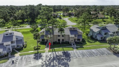 Welcome to this delightful and updated top-floor condo in on The Club At Pelican Bay - North Course in Florida - for sale on GolfHomes.com, golf home, golf lot