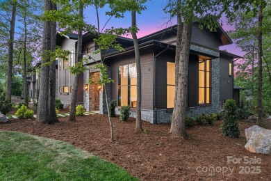 Exquisite Luxury Living in The Cliffs at Walnut Cove.
Welcome to on The Cliffs At Walnut Cove in North Carolina - for sale on GolfHomes.com, golf home, golf lot