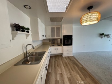 Southern California's best kept secret for seniors 55 years and on Leisure World Seal Beach Golf Course in California - for sale on GolfHomes.com, golf home, golf lot