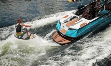 Lake view, Bundle Deal! 3 lots for $145,000 SOLD altogether on White Bluff Resort - Old Course in Texas - for sale on GolfHomes.com, golf home, golf lot