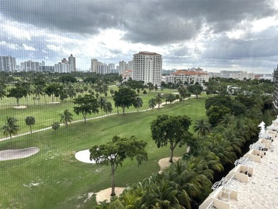 CENTRALLY LOCATED IN THE HEART OF AVENTURA, THIS WELL MAINTAINED on Turnberry Isle Resort and Club in Florida - for sale on GolfHomes.com, golf home, golf lot