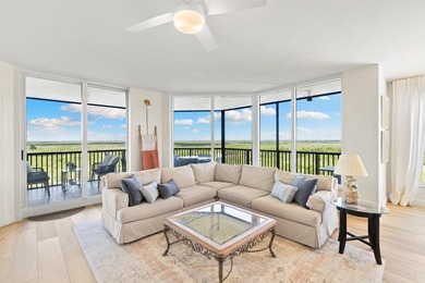Exceptional 7th-floor end-unit residence in Serano at Hammock on Hammock Bay in Florida - for sale on GolfHomes.com, golf home, golf lot