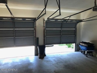 *BRAND NEW ROOF*! NICELY MAINTAINED HOME LOCATED IN TOLL on Westlake Golf and Country Club in New Jersey - for sale on GolfHomes.com, golf home, golf lot