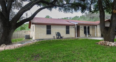Welcome to your own piece of paradise near the golf course! This on Alice Municipal Golf Course in Texas - for sale on GolfHomes.com, golf home, golf lot