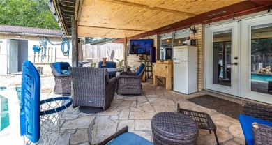 Welcome to your own piece of paradise near the golf course! This on Alice Municipal Golf Course in Texas - for sale on GolfHomes.com, golf home, golf lot