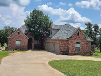 Golf Course Living with Water Views -- No HOA!
Nestled on the on Sugar Tree Golf and Country Club in Texas - for sale on GolfHomes.com, golf home, golf lot
