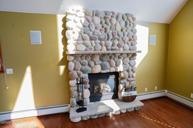 Welcome to this bright and spacious contemporary home nestled in on The Hideout Golf in Pennsylvania - for sale on GolfHomes.com, golf home, golf lot