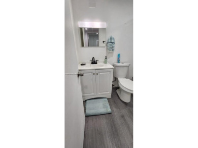 This aparment offers 2 bedrooms, 2baths updated, remodeled on Sunrise Lakes Phase III in Florida - for sale on GolfHomes.com, golf home, golf lot