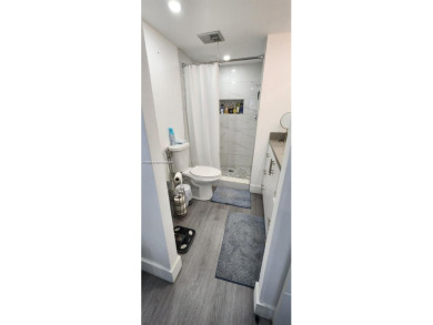 This aparment offers 2 bedrooms, 2baths updated, remodeled on Sunrise Lakes Phase III in Florida - for sale on GolfHomes.com, golf home, golf lot