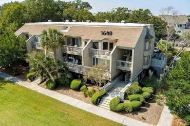 UPDATE: SELLERS NOW OFFERING $12,500 TOWARD CLUB FEE AT on The Seabrook Island Club in South Carolina - for sale on GolfHomes.com, golf home, golf lot